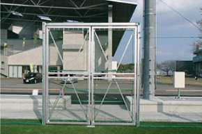 サッカー場用ネット門扉